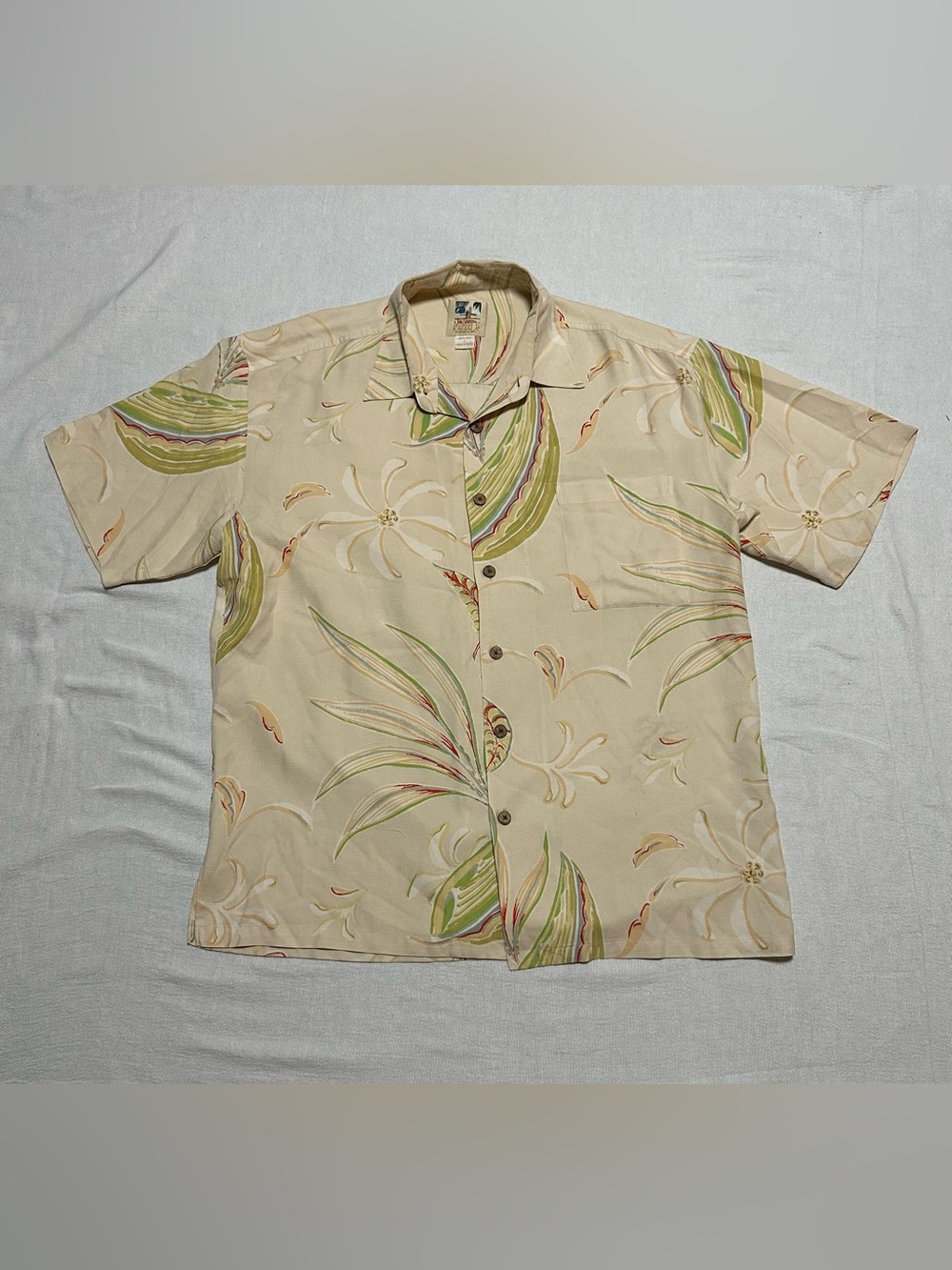 Vintage Kahala John Severson Hawaiian 100% Silk Aloha Camp Shirt